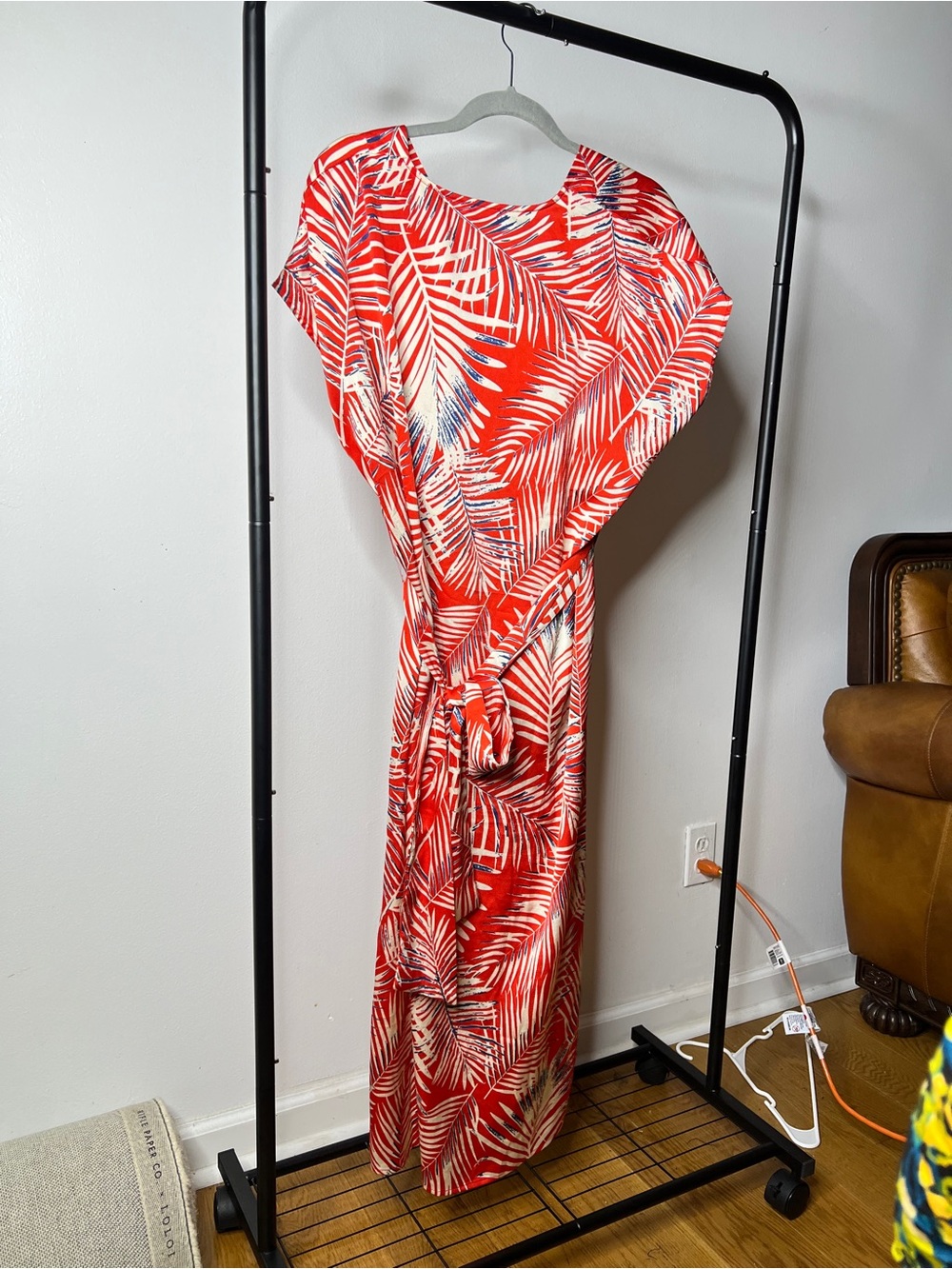Cupshe Red & White Tropical Leaf Maxi Dress - Picture 3 of 6